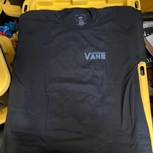 Men’s Vans shirt